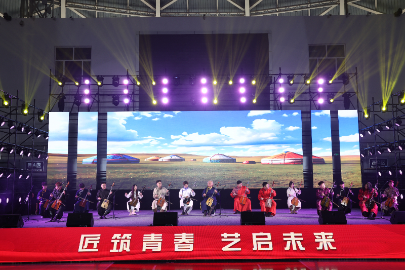 开场马头琴齐奏.JPG