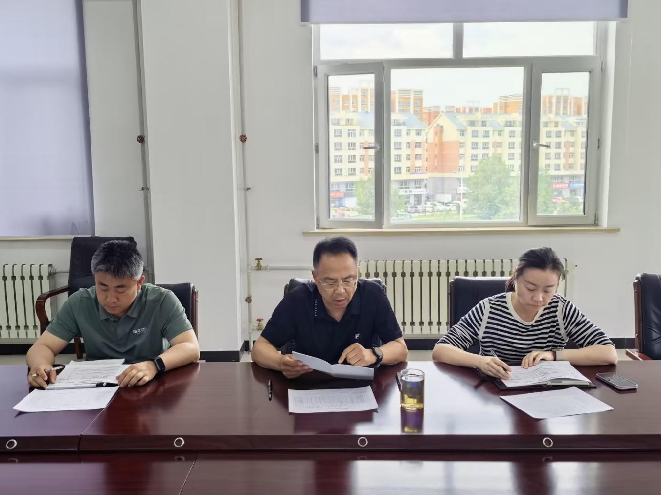 继续教育学院召开 2026年度第十七次院务工作会议